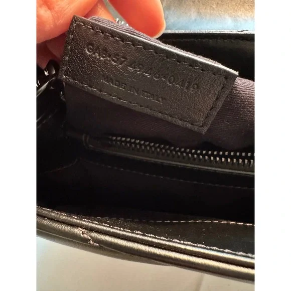 Saint Laurent Loulou Medium Bag Black Quilted Leather YSL 574946 DV728 1000 - Picture 12 of 16